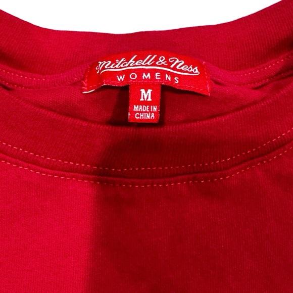 Philadelphia 76ers Women’s Cropped Tee by Mitchell and Ness Size Medium NWOT - Picture 4 of 4